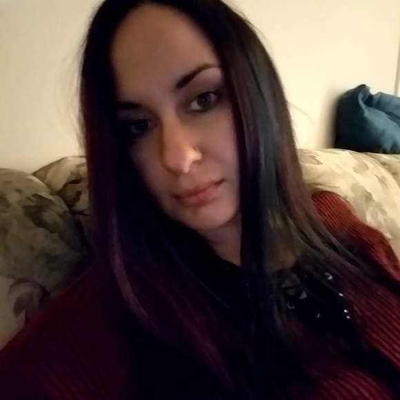 Meet your Posher, Leslie - Picture 3 of 8